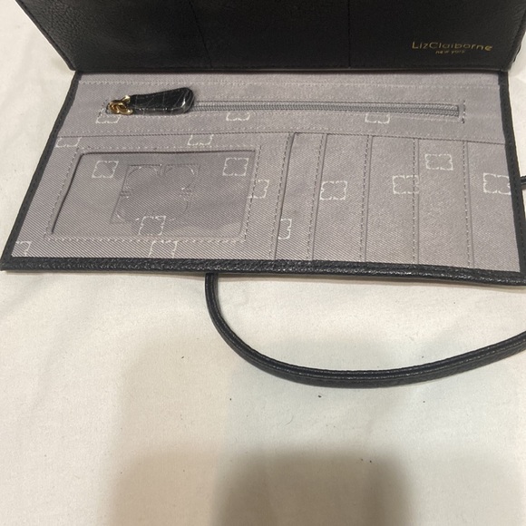 LizClaiborne leather Clutch Purse Shoulder Strap Black Leather multi pockets - Picture 5 of 8